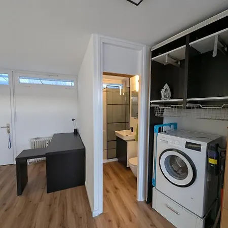 Next To Underground, Parking Included Appartement Munich