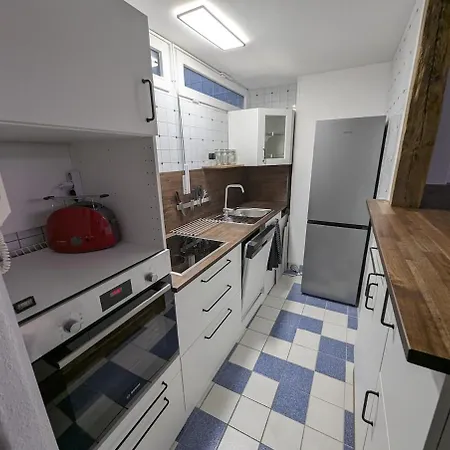 Appartement Next To Underground, Parking Included *