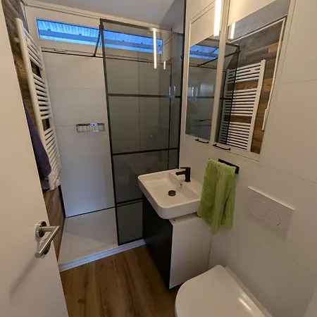 Apartment Next To Underground, Parking Included Munich